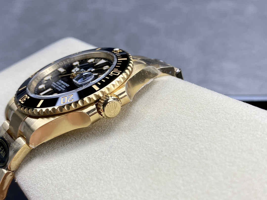 Clean Factory Rolex Submariner 126618LN – Premium Full Gold Black Submariner Replica