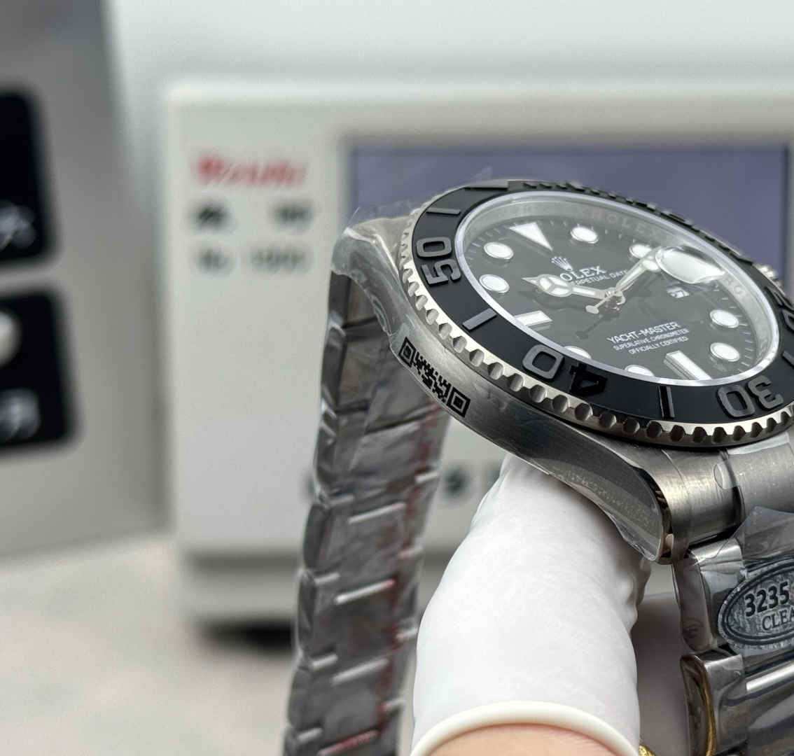 Clean Factory Yacht-Master 226627 – Grade 5 Titanium 42mm Replica with 3235 Movement