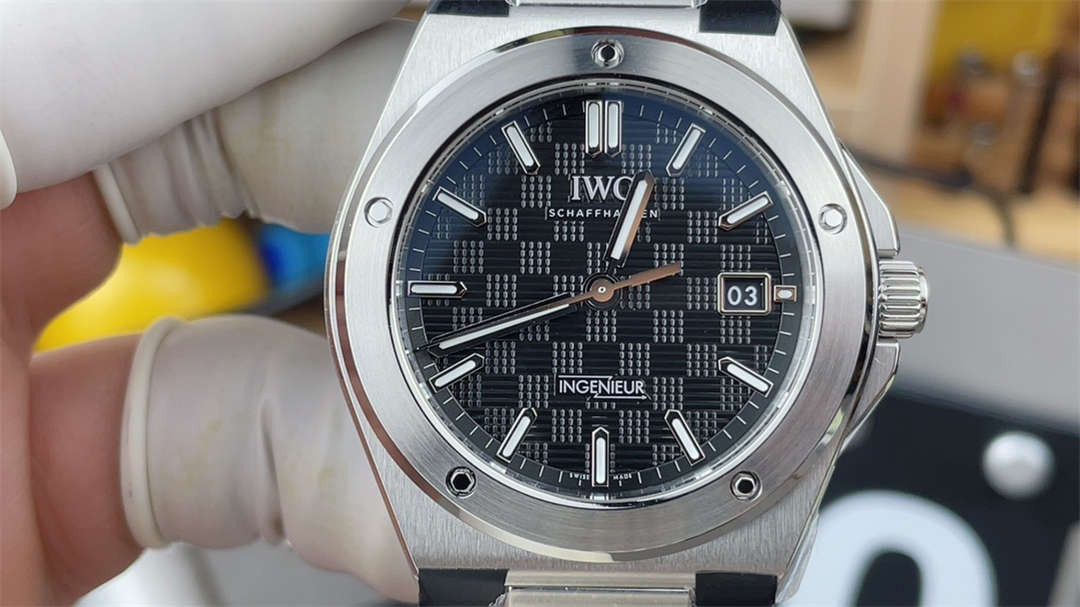 IWC Ingenieur Replica Black Dial – Premium V7 Edition Automatic Stainless Steel Watch