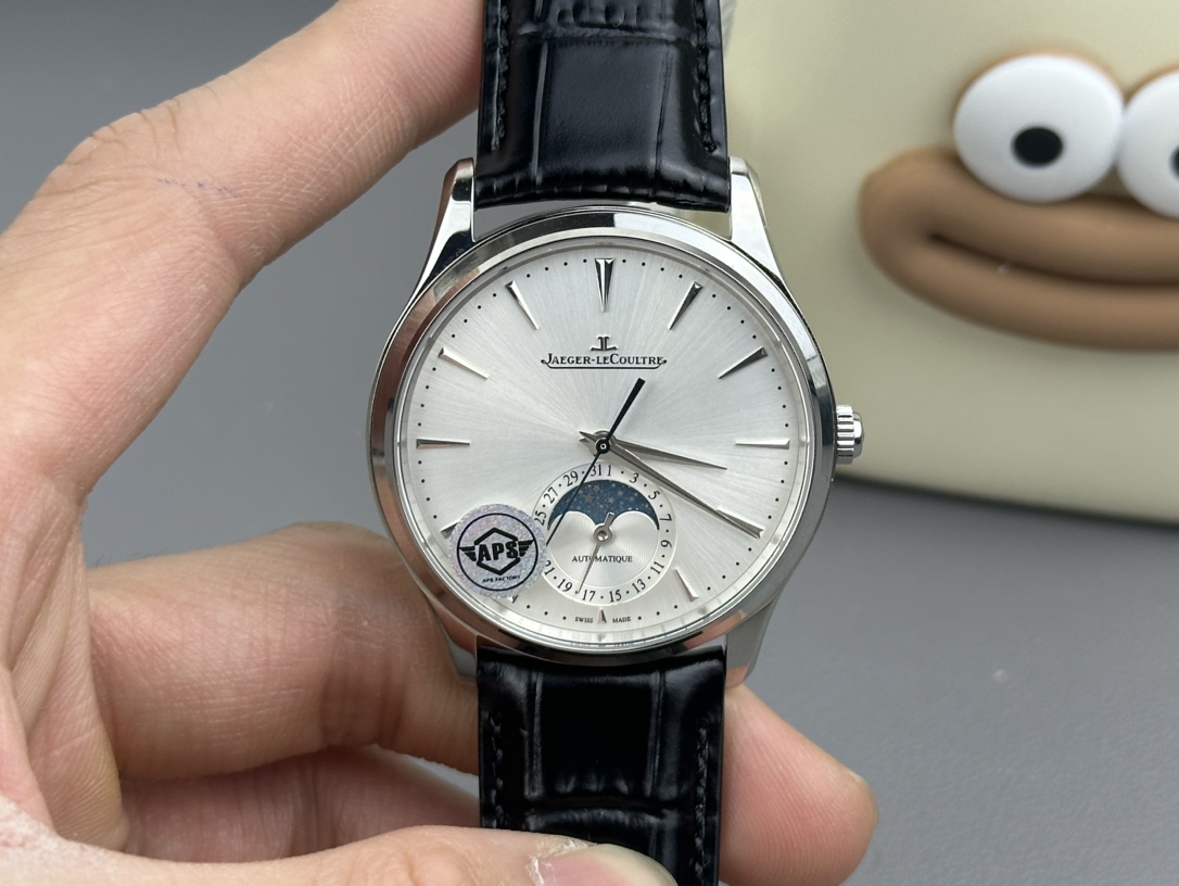 Jaeger LeCoultre Master Moonphase Replica 1368420 – APS Factory 39mm Automatic