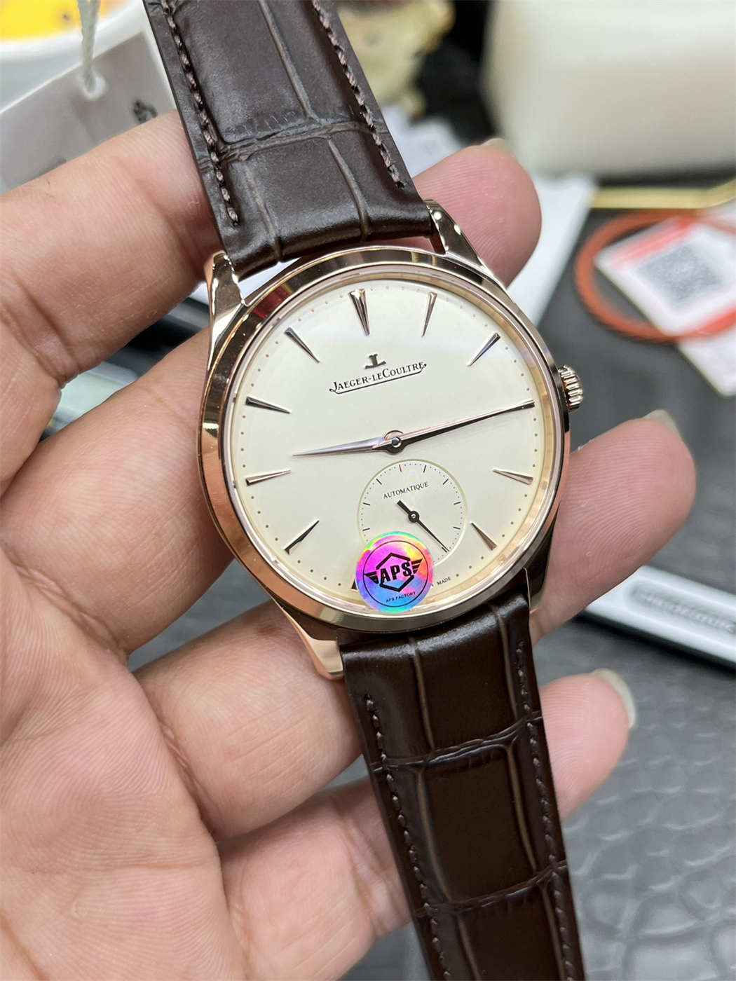 Jaeger LeCoultre Master Ultra Thin Replica 1212510 – APS Factory 39mm Rose Gold