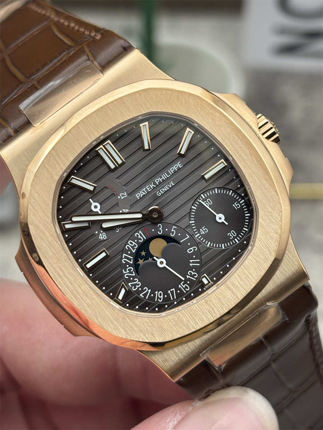Patek 5712 Replica Review – PPF V3 Nautilus 5712GR-001 with Fully Functional Calibre
