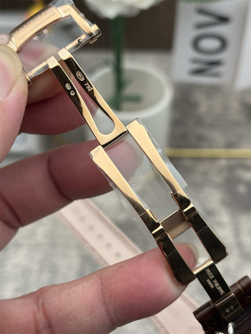 Patek 5712 Replica Review – PPF V3 Nautilus 5712GR-001 with Fully Functional Calibre