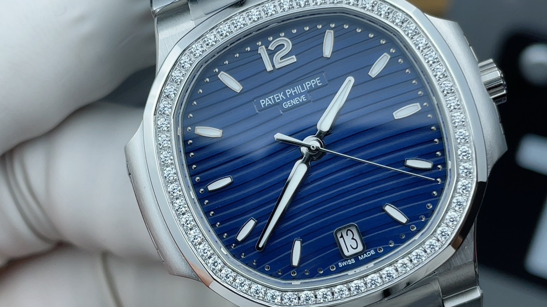 Patek Nautilus 7118 Diamond Replica – Blue Dial Luxury Ladies Nautilus