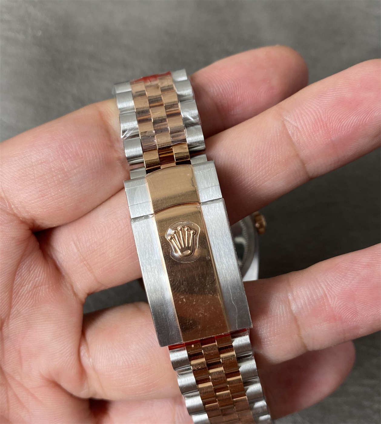 Replica Rolex Datejust 36 m126231-0033 – Silver Dial Jubilee Bracelet (VS Factory)