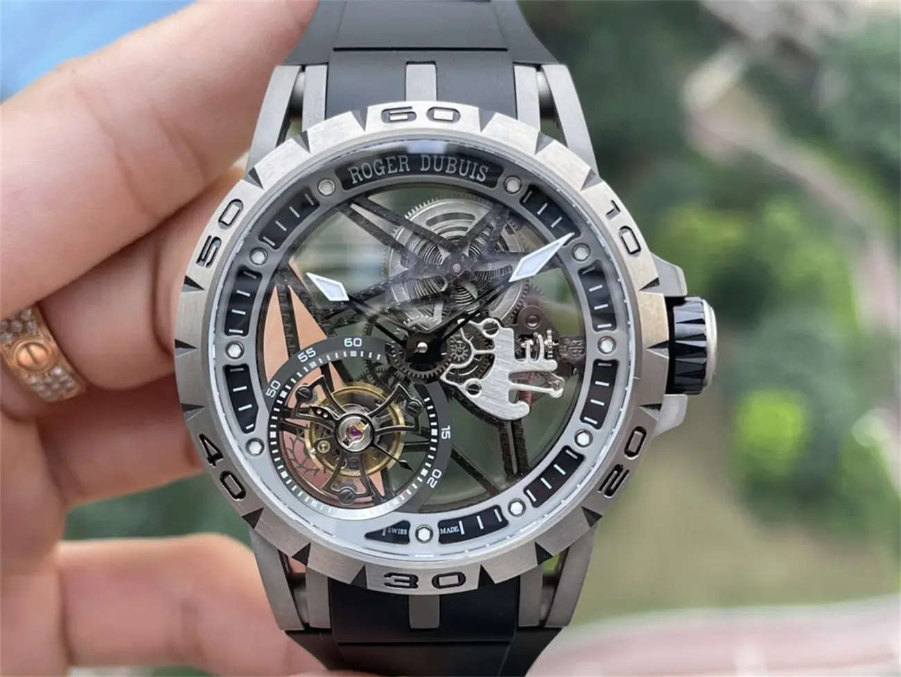 BBR Factory Roger Dubuis Replica Watch – Excalibur Skeleton Tourbillon V4 (Titanium)