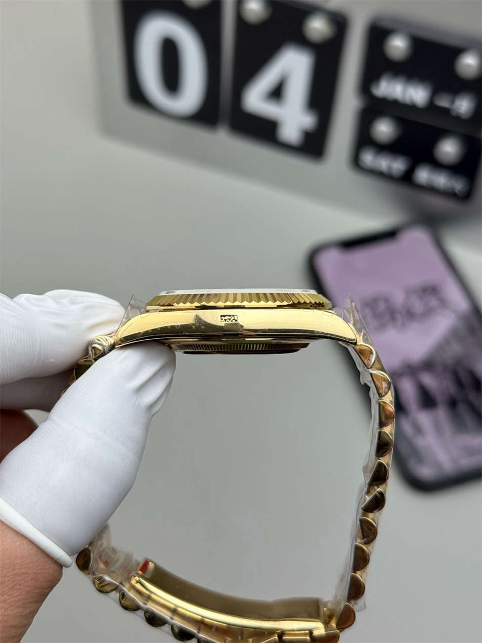Rolex Day-Date 40 Green Replica (QF Factory) – 195g Heavy Tungsten Gold