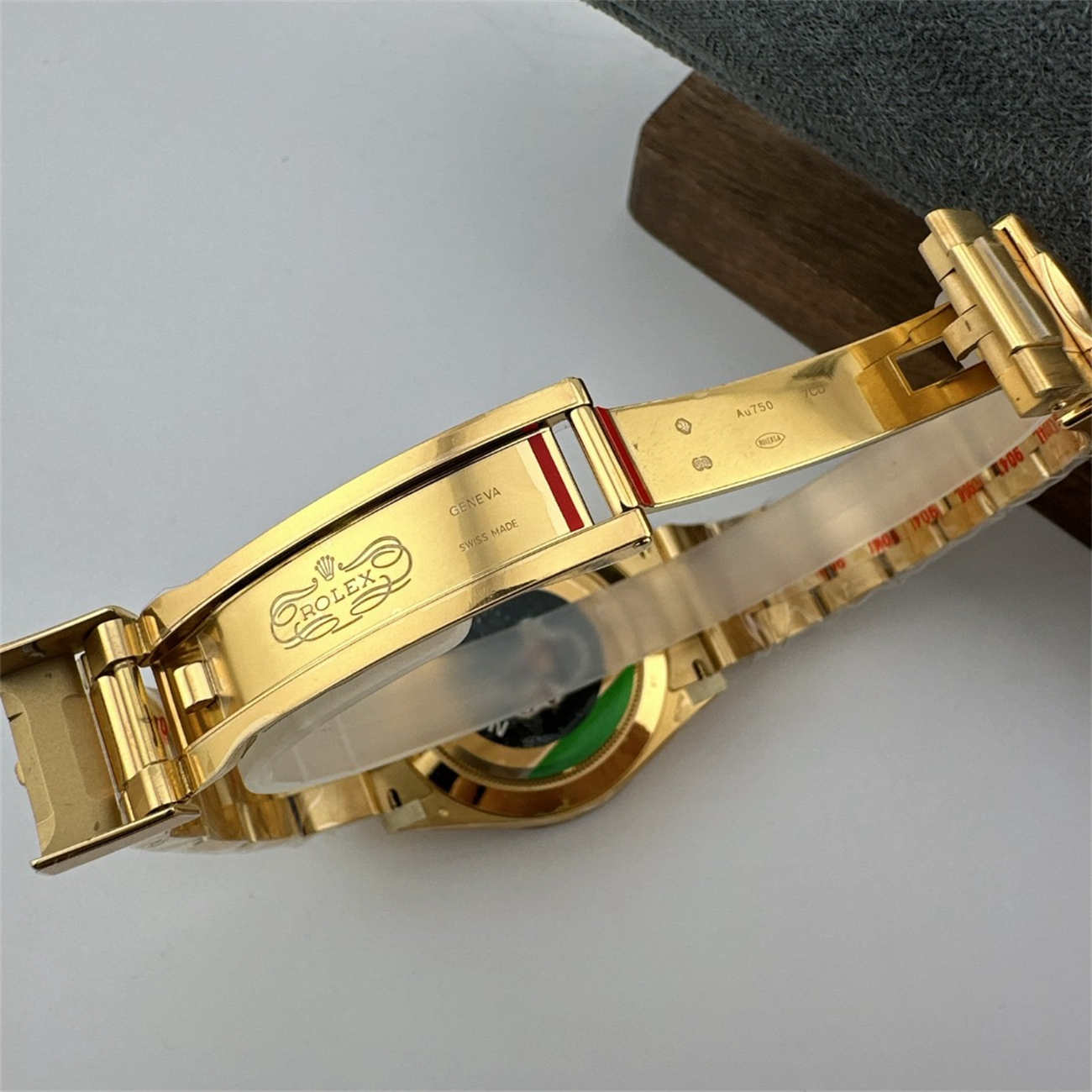 Clean Factory Rolex Daytona 116508 Replica – Yellow Gold Black Dial (Dandong 4130)
