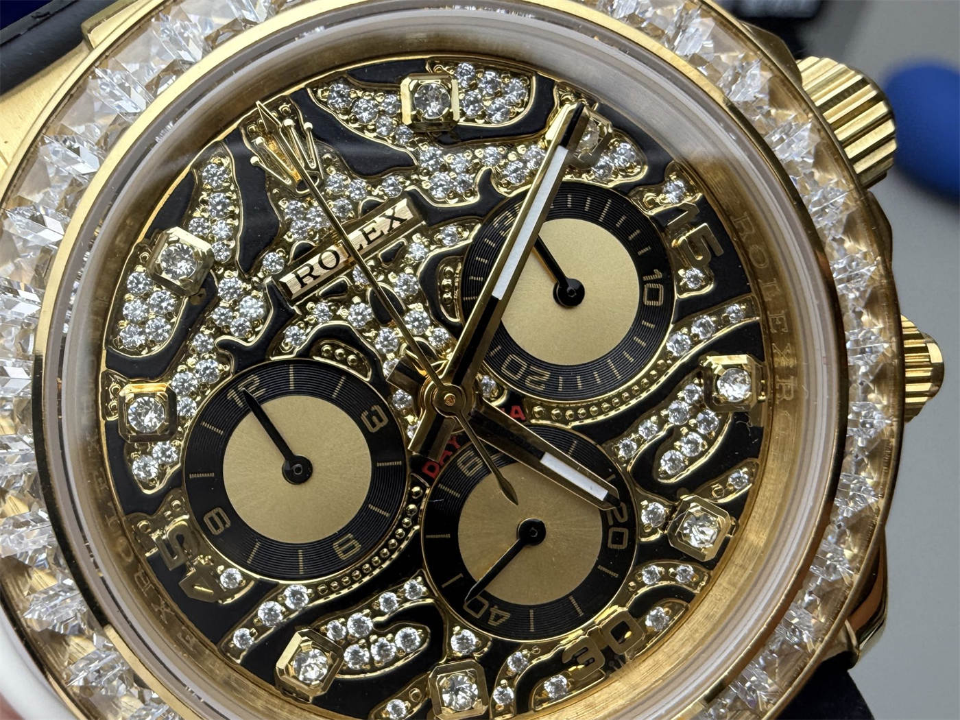 Rolex Daytona 116588 TBR Replica – Custom Diamond Dial Yellow Gold Chronograph