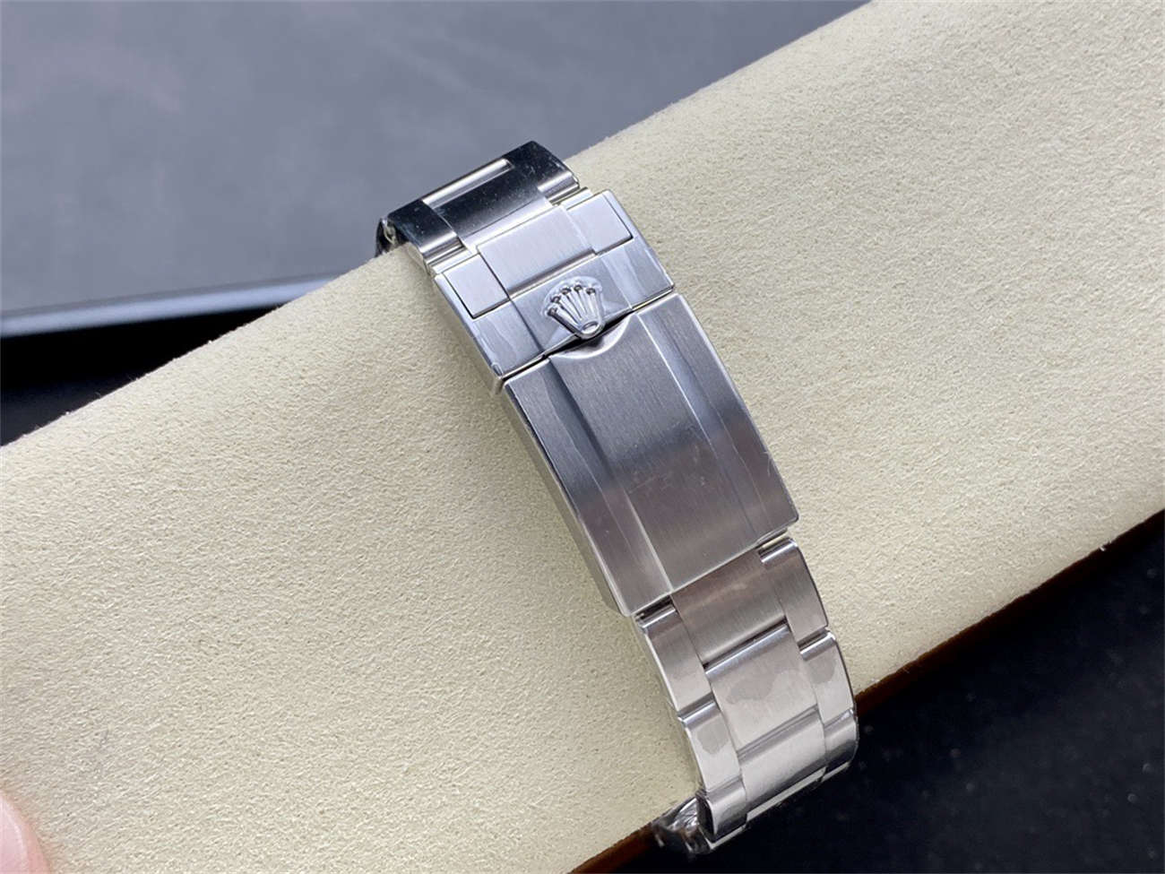 Clean Factory Rolex Explorer 2 16570 Homage – 40mm Stainless Steel GMT Replica Watch