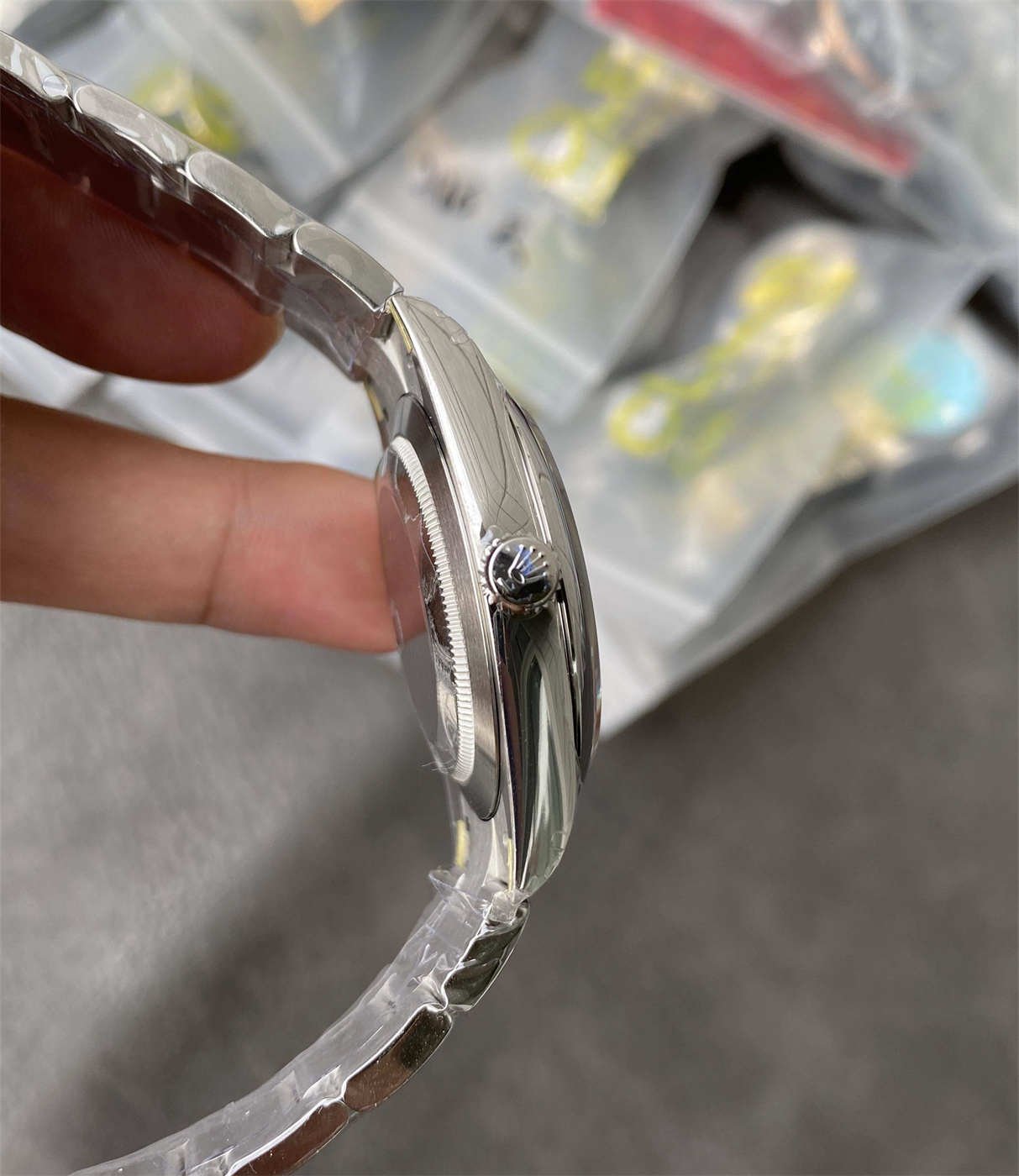 Rolex Oyster Perpetual 41 Yellow Dial Replica – VS Factory M124300-0004 with Dandong 3235 Movement