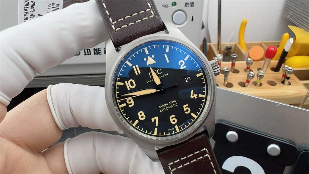V7 Mark 18 Titanium Replica Watch – Lightweight Pilot Design with Premium Finishing