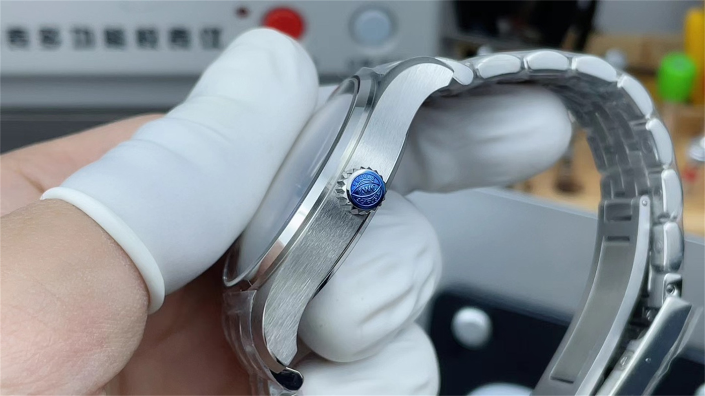 V7 Mark 20 IWC Pilot IW328208 White Dial Bracelet Edition – The Ultimate ‘NWBIG’ Super Clone