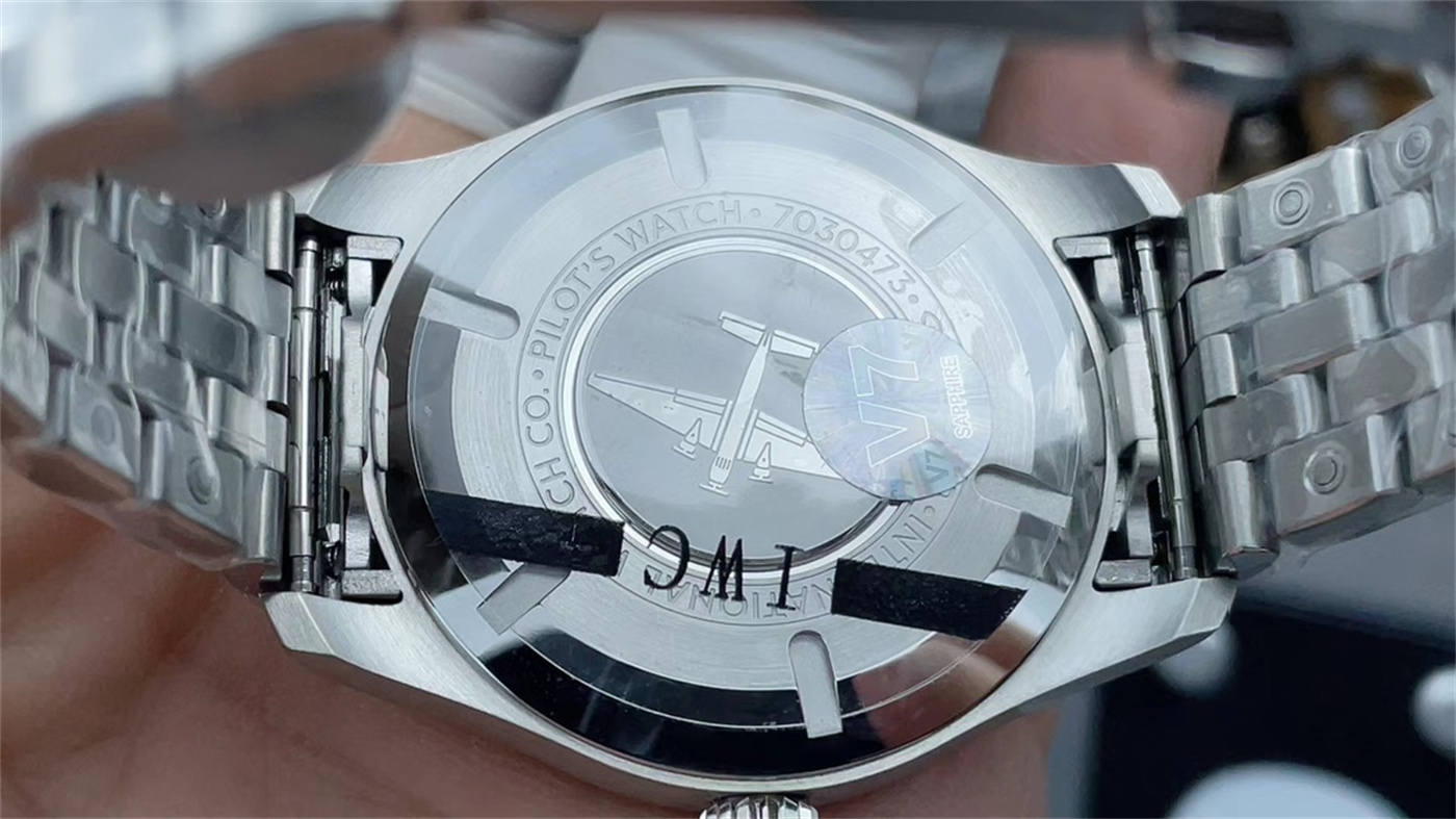 V7 Mark 20 IWC Pilot IW328208 White Dial Bracelet Edition – The Ultimate ‘NWBIG’ Super Clone