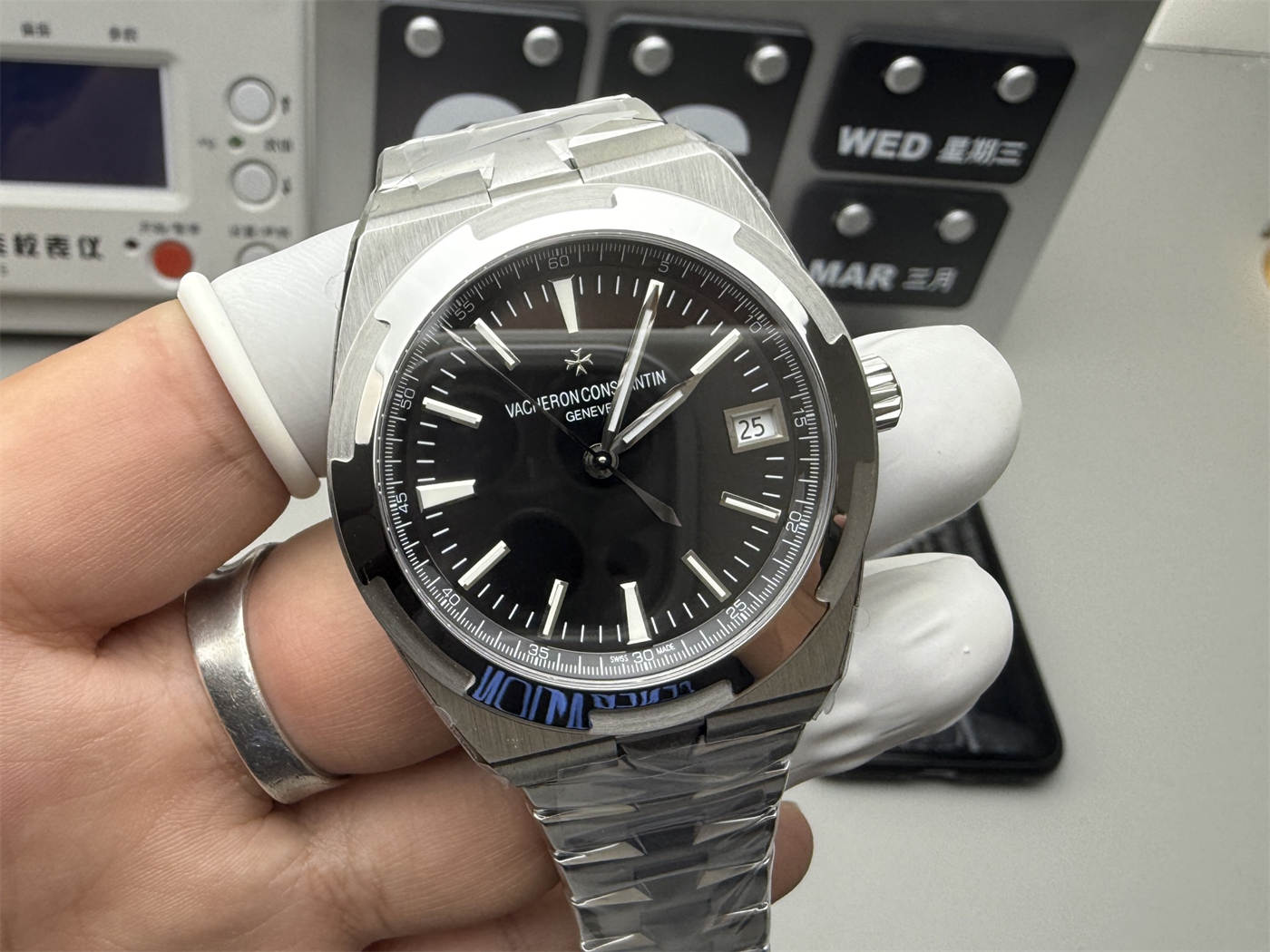 VC Overseas 4520V Replica – 41mm Steel Automatic Watch