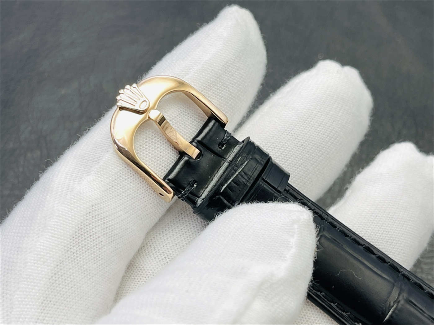 VR Factory Rolex Cellini Date Rose Gold Replica – M50515-0010 39mm