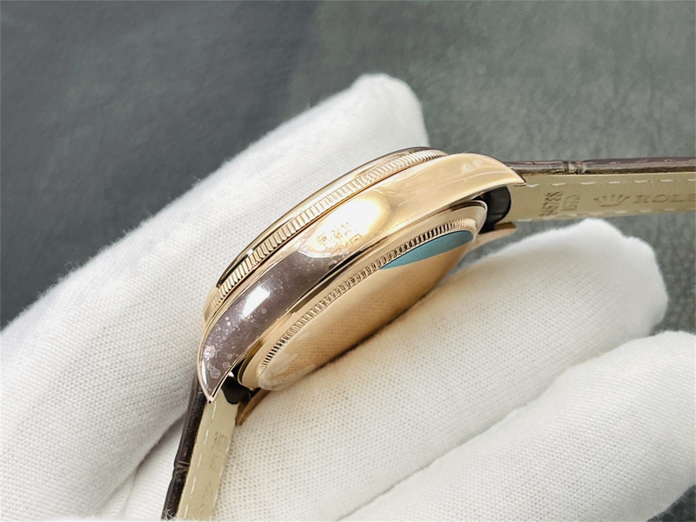 VR Factory Rolex Cellini Replica – M50515-0009 Rose Gold White Dial 39mm