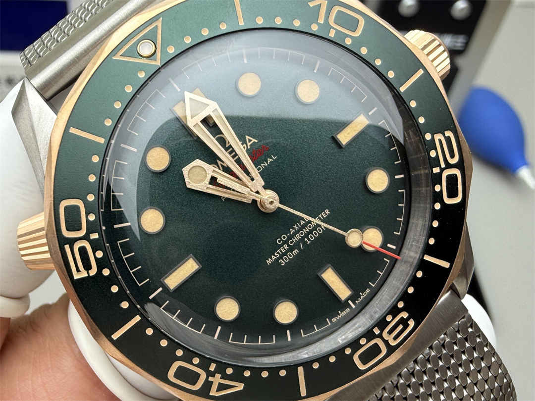 VS Factory Omega Seamaster Green Titanium – Full Titanium Case, Green Dial, 42mm Diver Watch