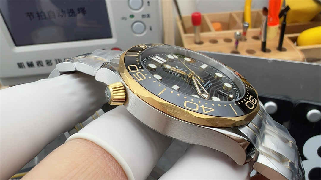 VSF Omega Seamaster Diver 300M Replica – Premium 42mm Stainless Steel Diver Watch