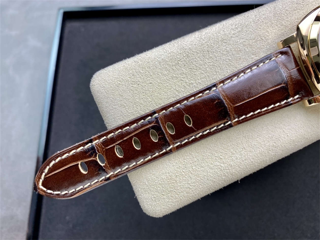 VSF Panerai PAM1042 Replica – Luminor Due 42mm Goldtech™ (Rose Gold)