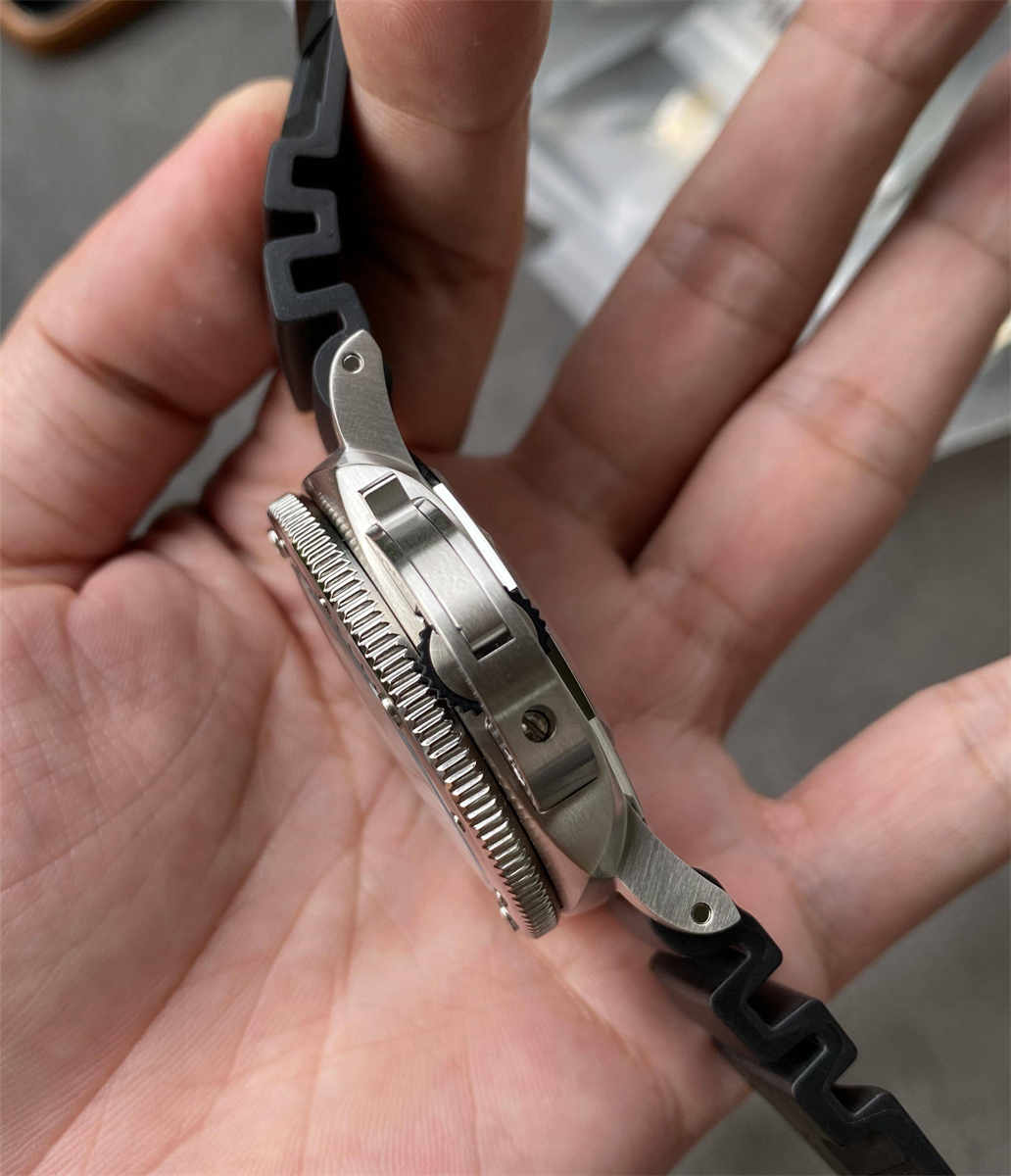 VSF Panerai PAM1323 – 44mm Submersible Replica with P.9000 Automatic Movement