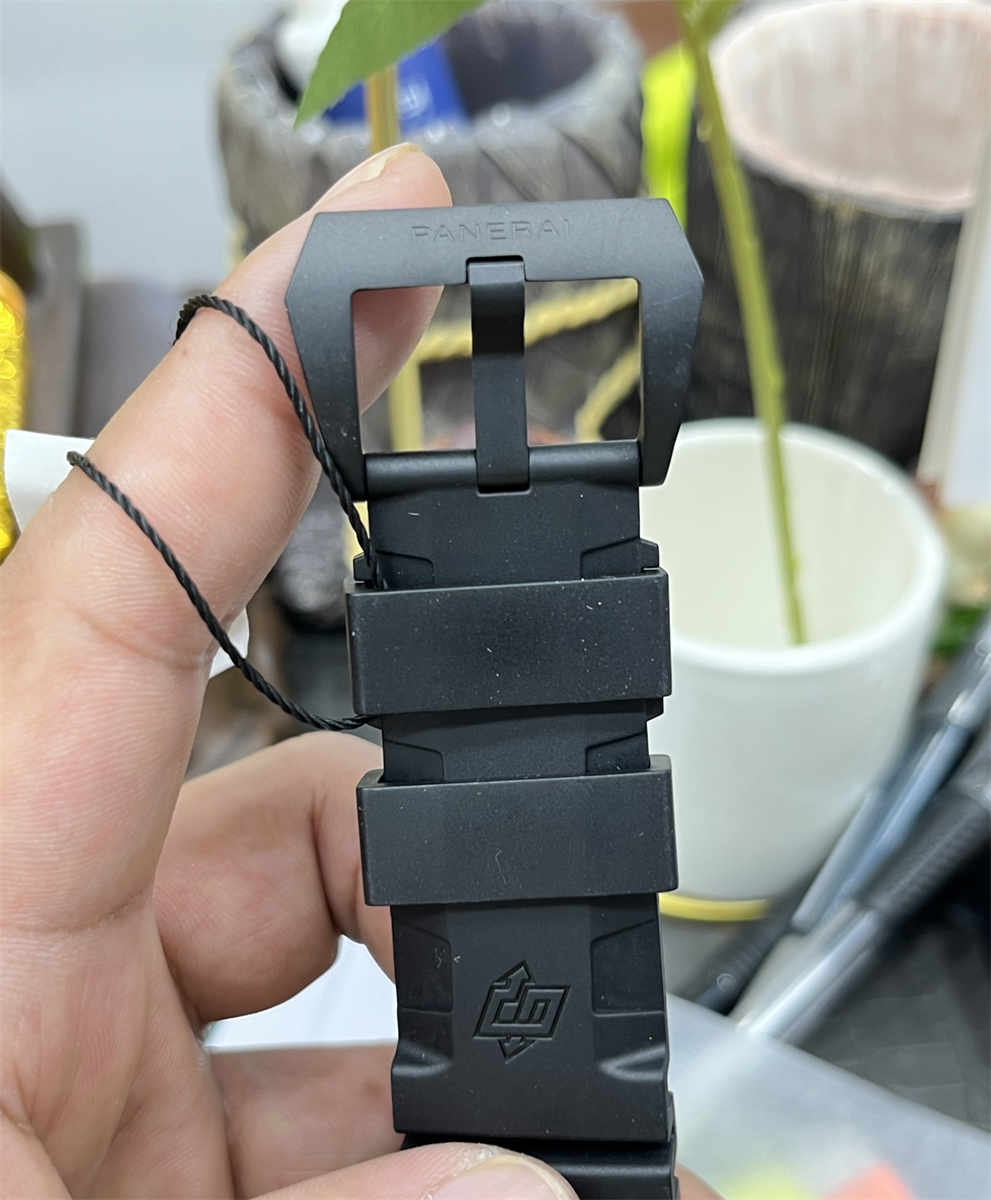 VSF Panerai PAM1324 – 44mm Submersible Carbotech-Style Carbon Replica