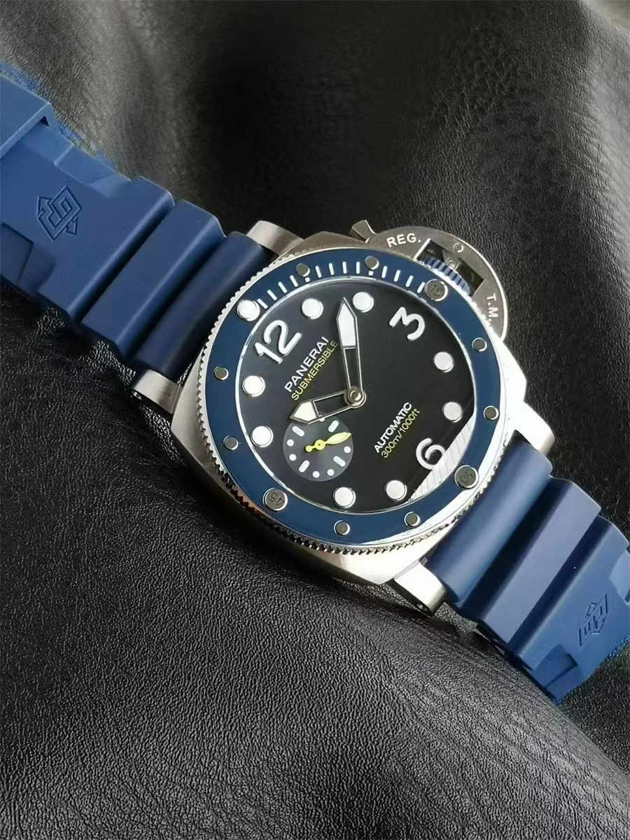 VSF Panerai PAM1676 – 44mm Submersible Mike Horn Limited Edition Replica