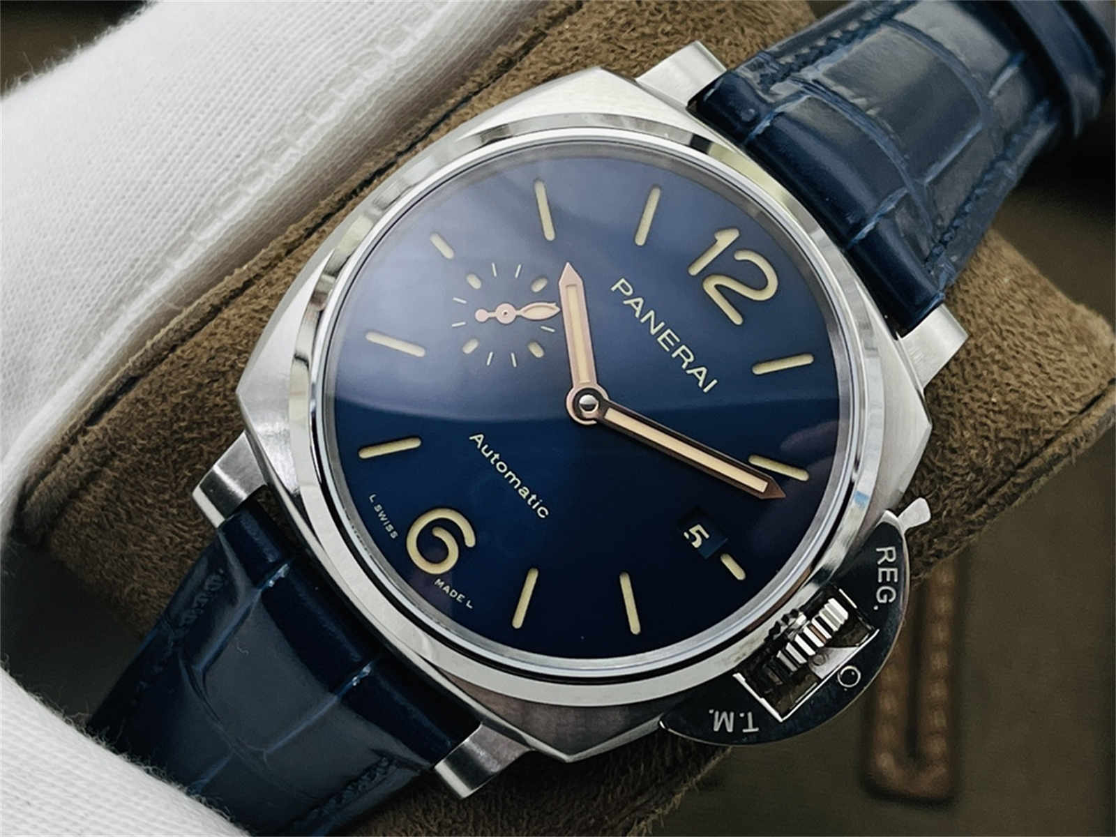 VSF Panerai PAM927 – Titanium Luminor Due 42mm Replica with P.900 Movement