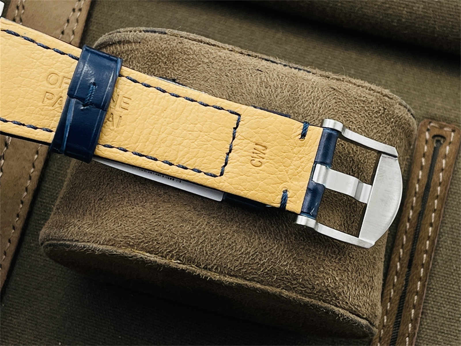 VSF Panerai PAM927 – Titanium Luminor Due 42mm Replica with P.900 Movement