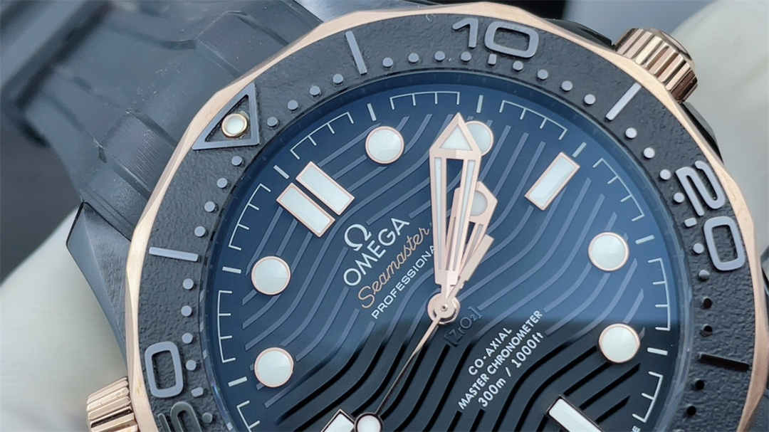 VSF Seamaster 300M Black & Rose Gold Replica – 43.5mm Diver Watch with Black Dial