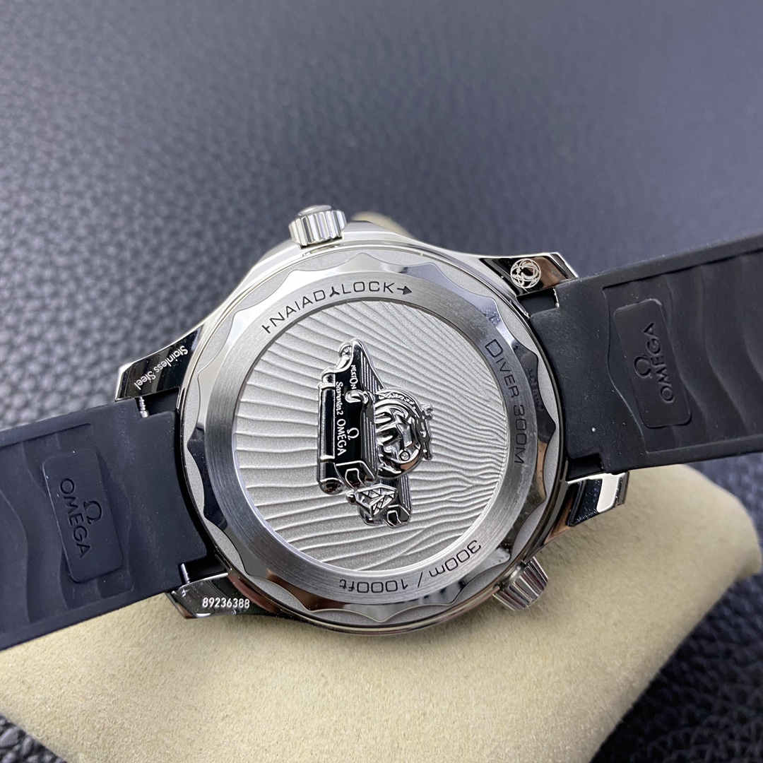 VSF Seamaster 300M Grey Dial Replica – 42mm Stainless Steel Diver Watch