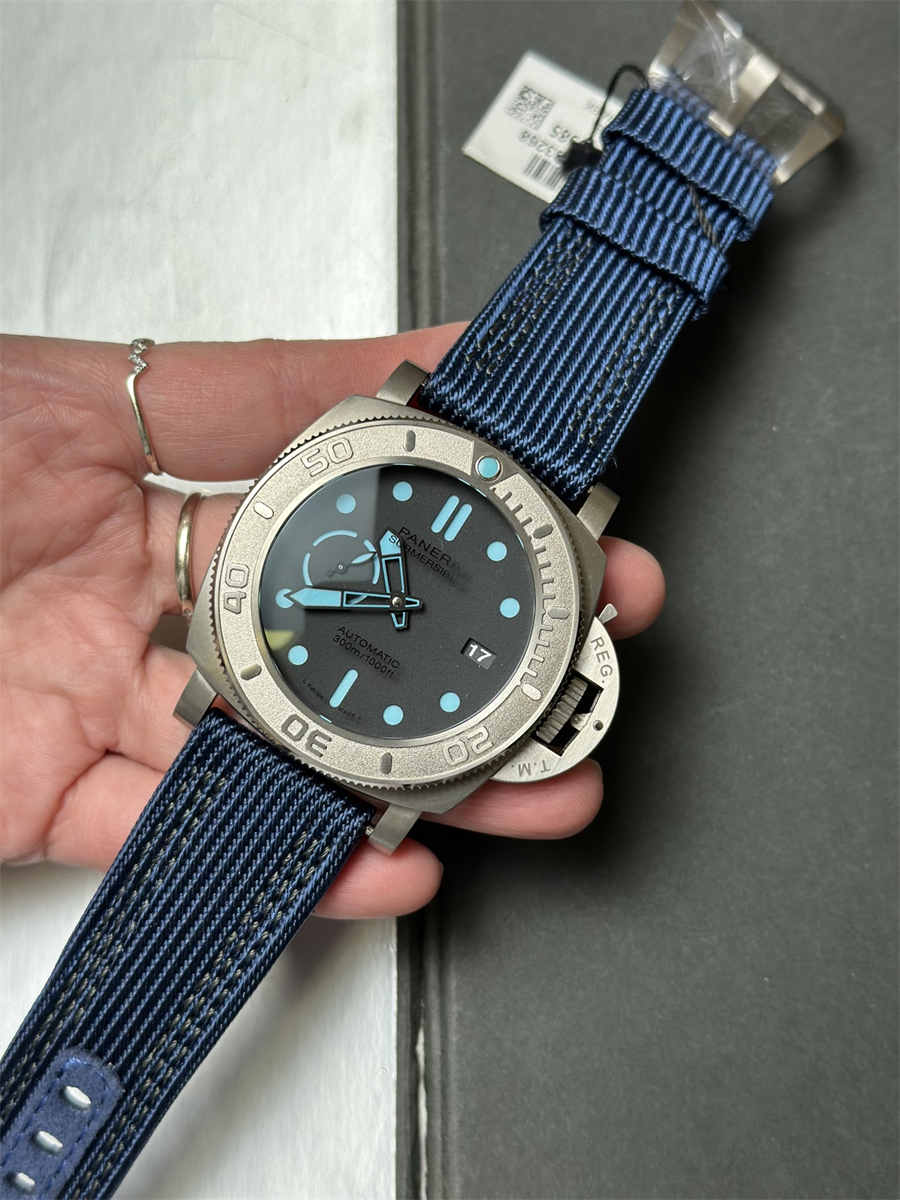 VSF Watches PAM985 – Premium 47mm Submersible Mike Horn Edition Replica