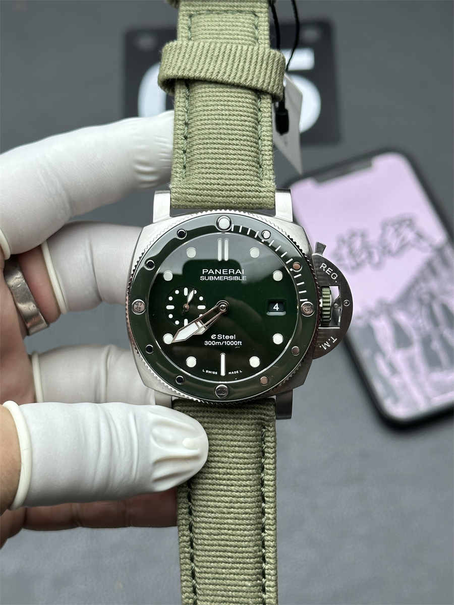 VSF Watches Panerai PAM1287 – 44mm Submersible eSteel Super Clone with Green Dial & P.900 Movement