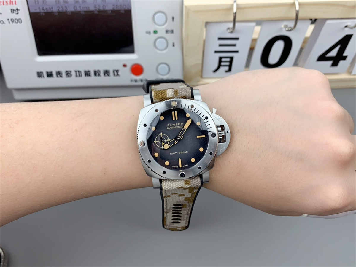 VSF Watches Panerai PAM1518 – 44mm Navy SEALs Style Submersible Super Clone
