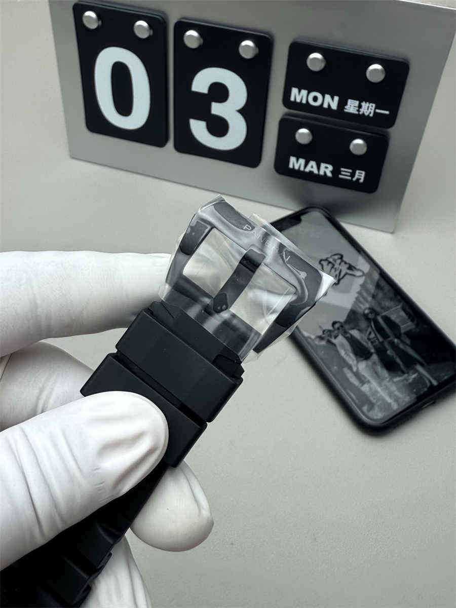 VSF Watches Panerai PAM1616 – 47mm Submersible Carbotech Super Clone with P.9010