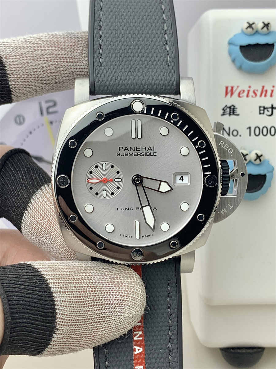 VSF Watches Panerai PAM1681 Submersible – 44mm Luna Rossa Inspired Replica with P.900 Automatic Movement