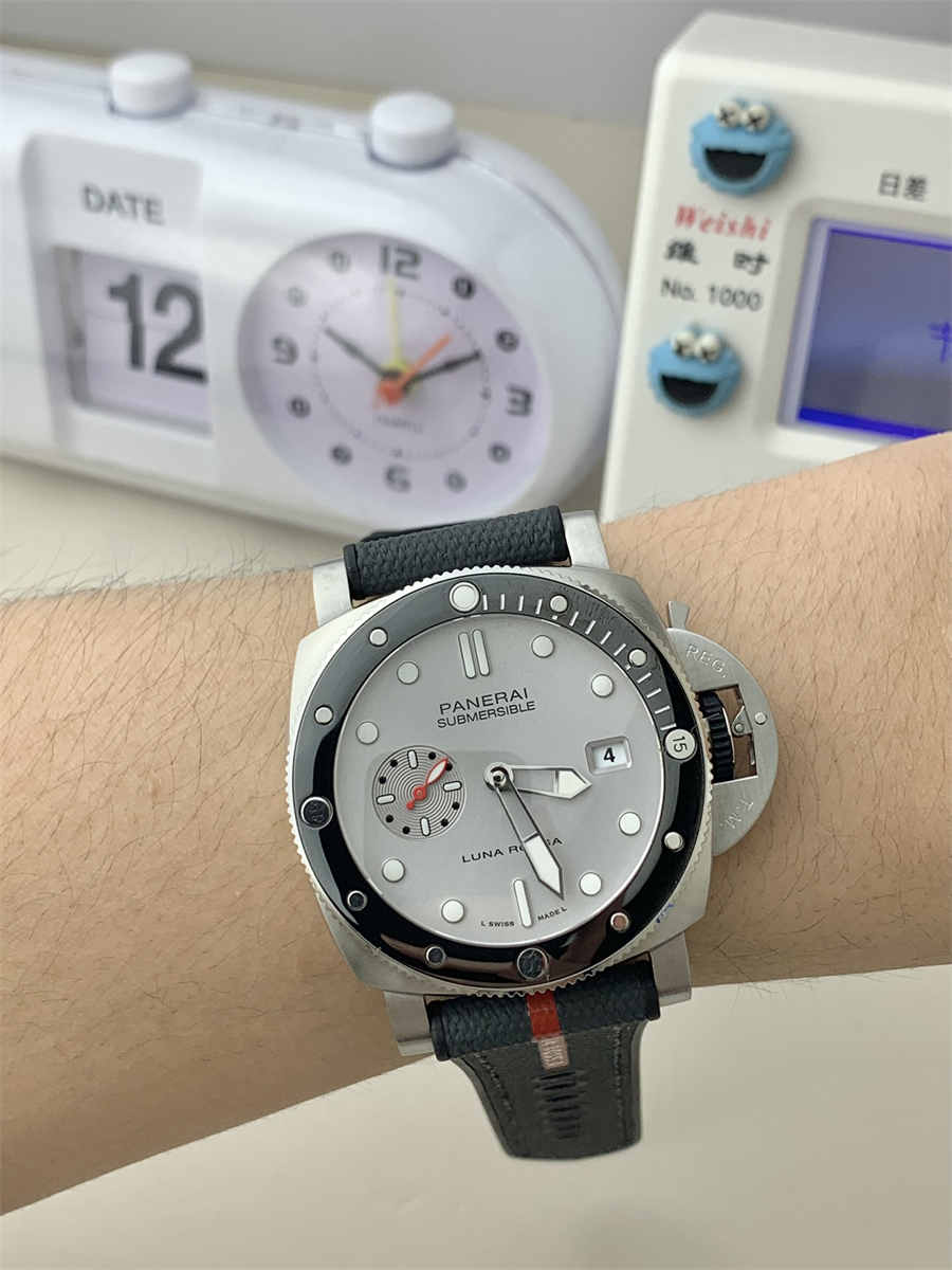 VSF Watches Panerai PAM1681 Submersible – 44mm Luna Rossa Inspired Replica with P.900 Automatic Movement