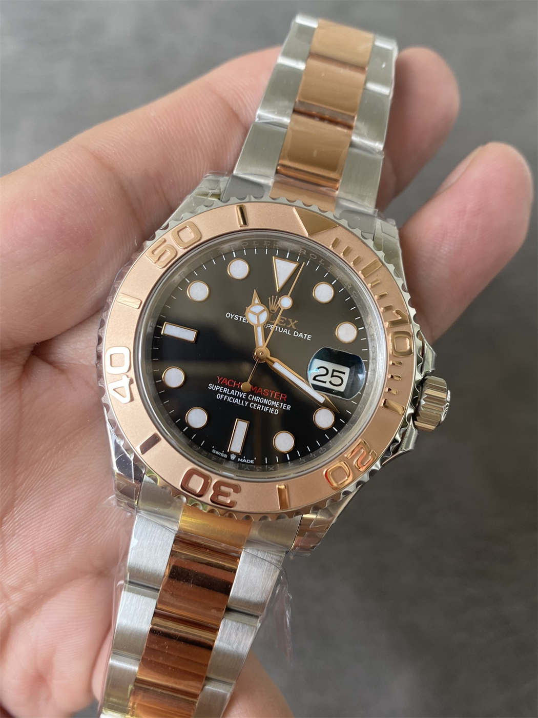 VSF Yacht-Master 40 Two-Tone Black Dial – 126621 Replica (VS3235)