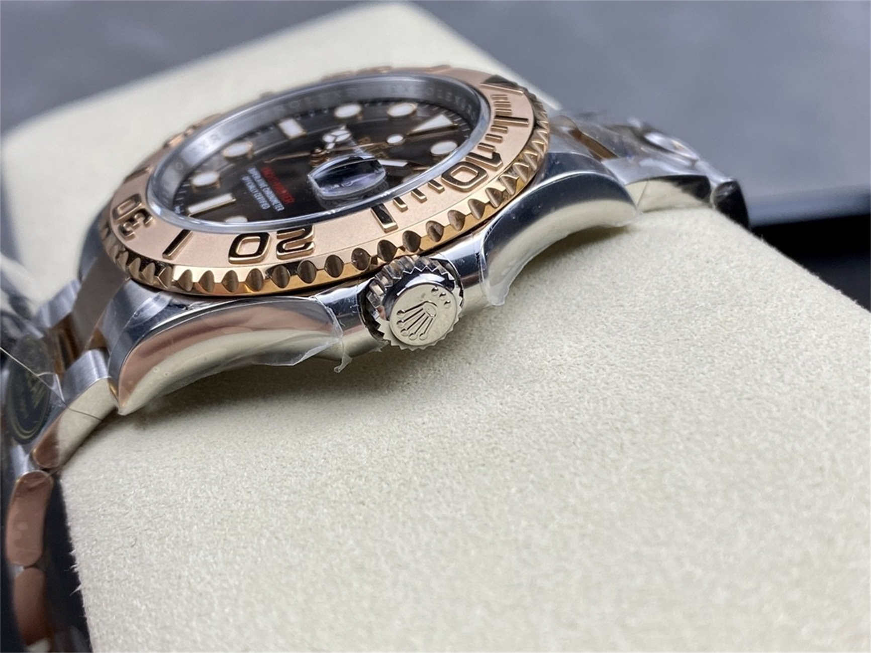 Product Page: Clean Factory Rolex Yacht-Master 40 Brown Dial (M126621‑0001)