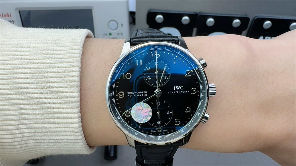 ZF Factory IWC Portuguese Chronograph – 1:1 Luxury Automatic Chronograph Replica